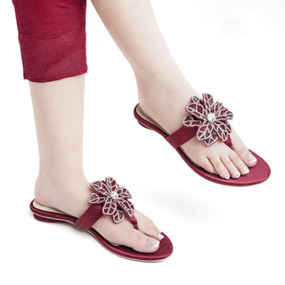 Nina Maroon