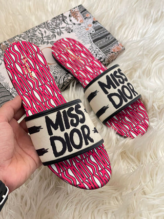 Miss Trending Slipper