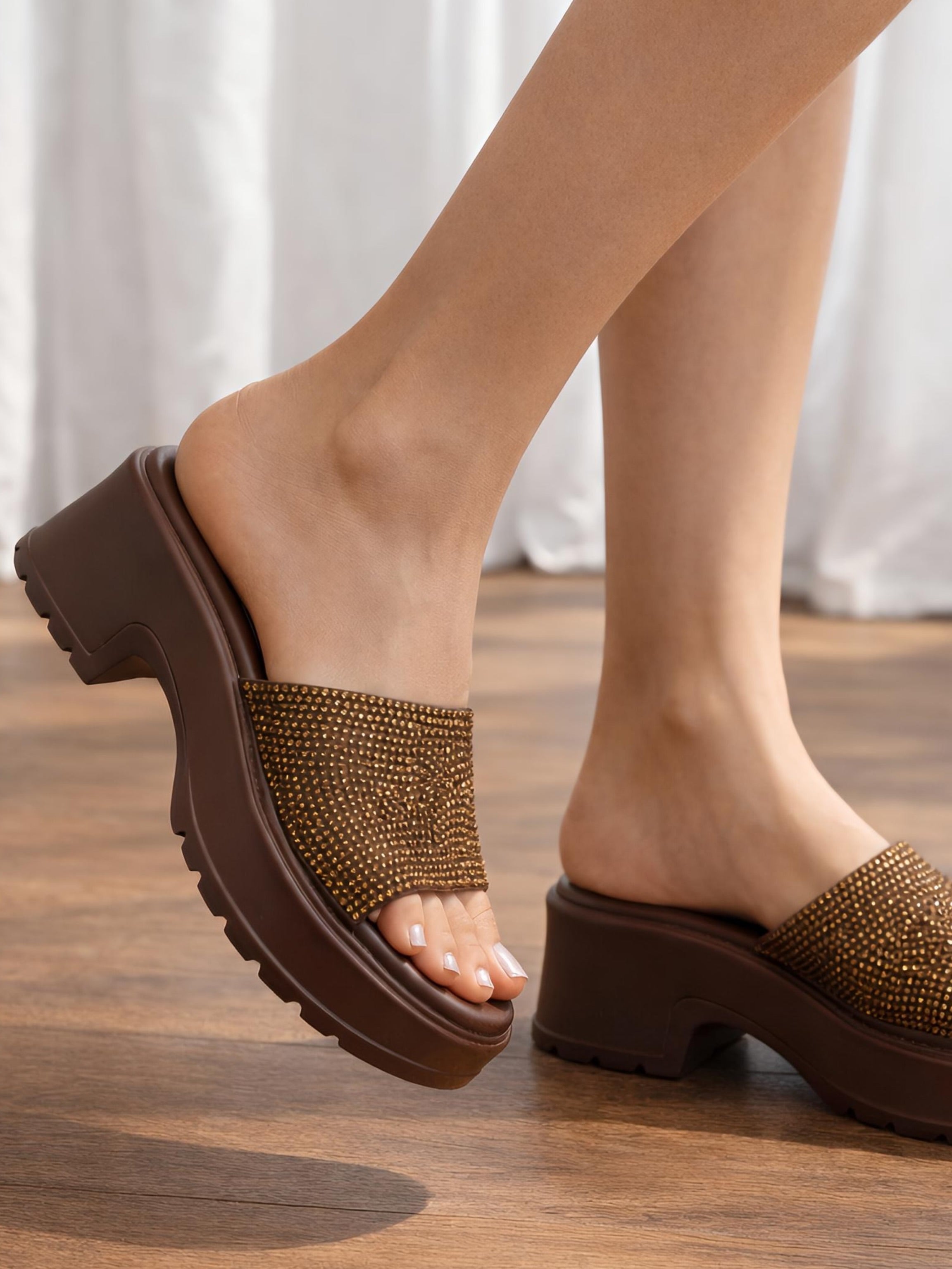 Moonstone Platform Slides