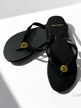 Kira All black Flip Flop