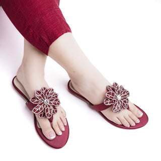 Nina Maroon