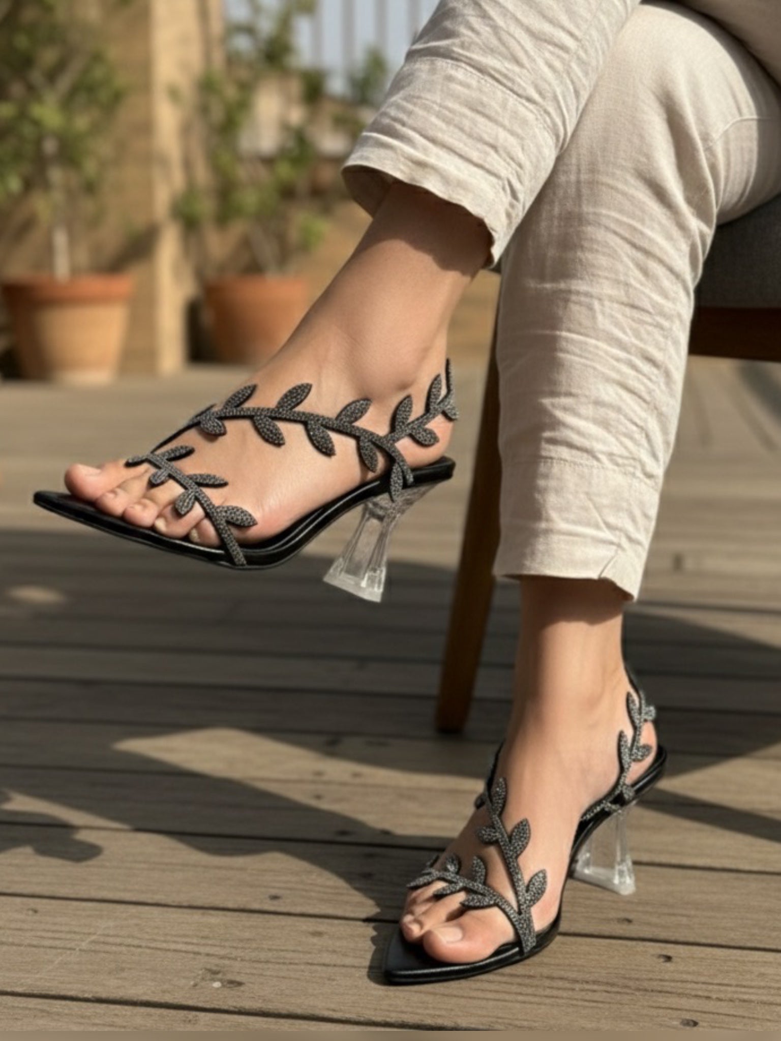 Leaf Embellished - Black