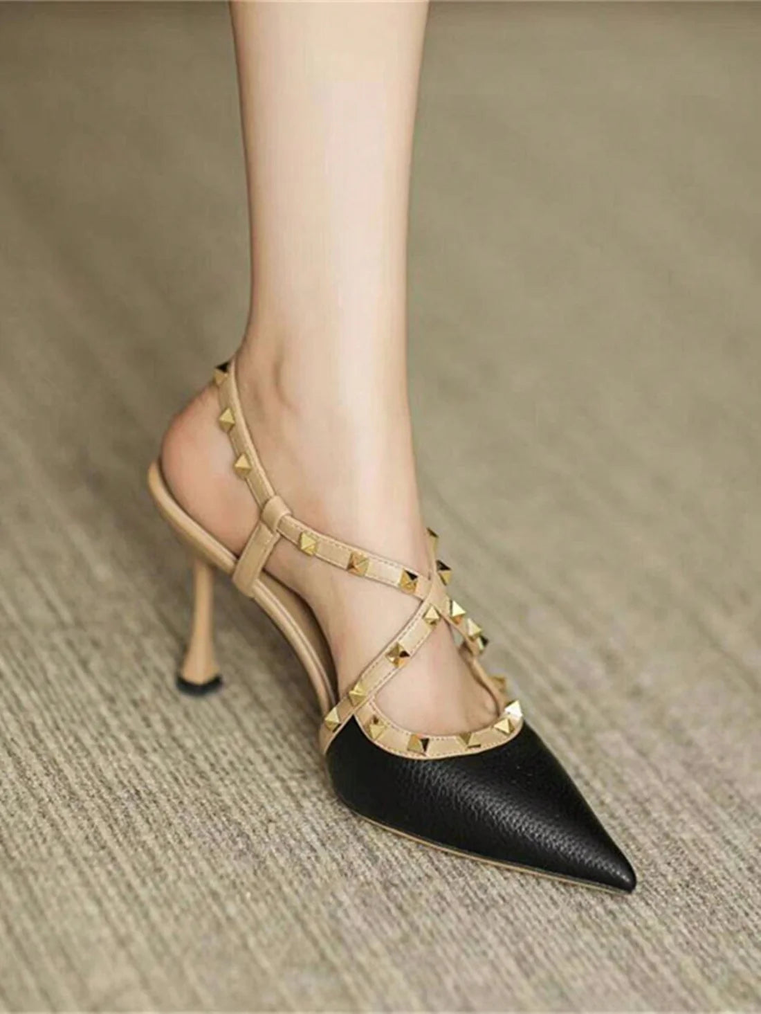 Rockstud Stiletto Pumps - Black