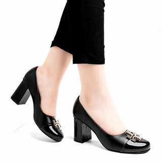 Cap Toe Pump Black