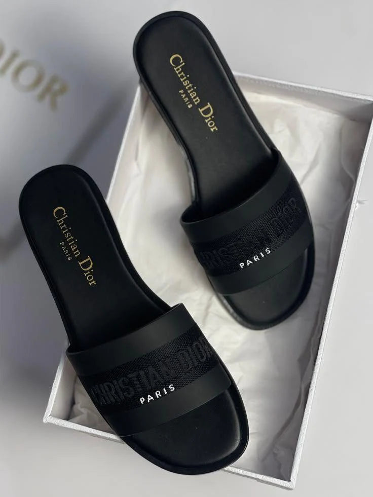 Vogue - Black