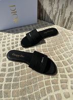 Vogue - Black