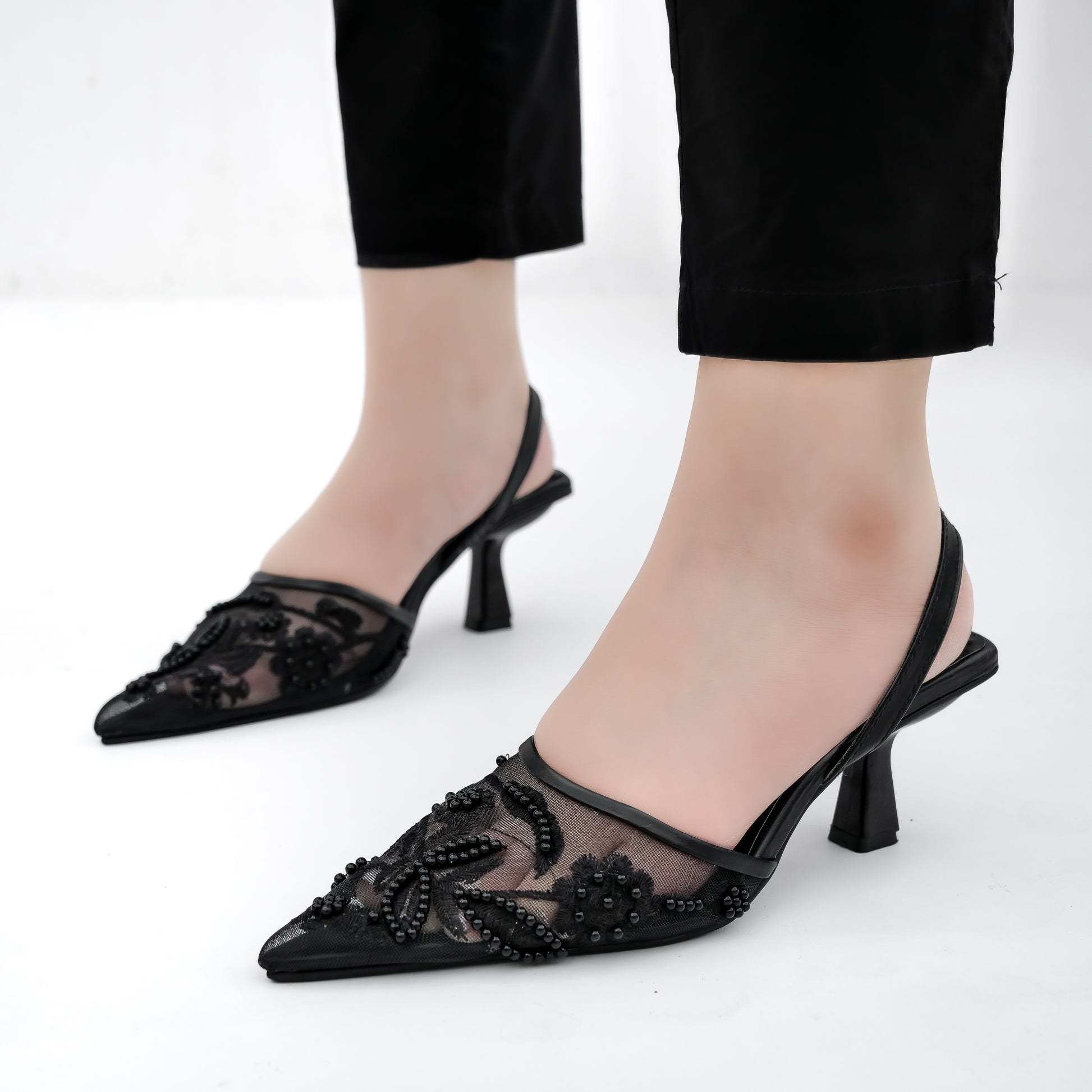 Wren Pearl Embroidery Black