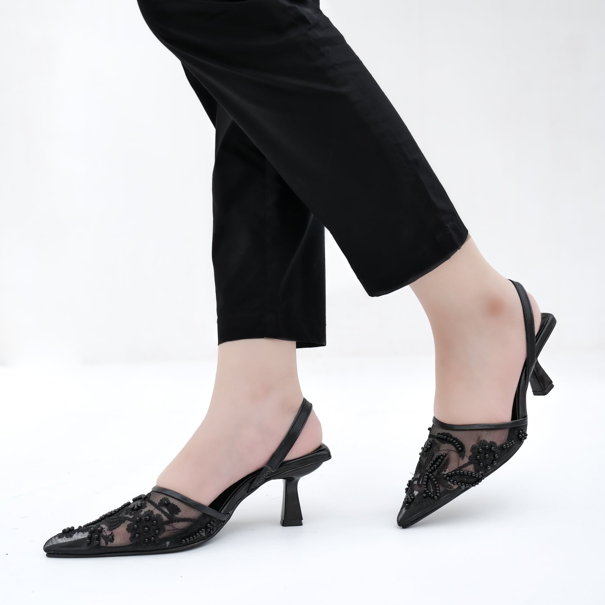 Wren Pearl Embroidery Black