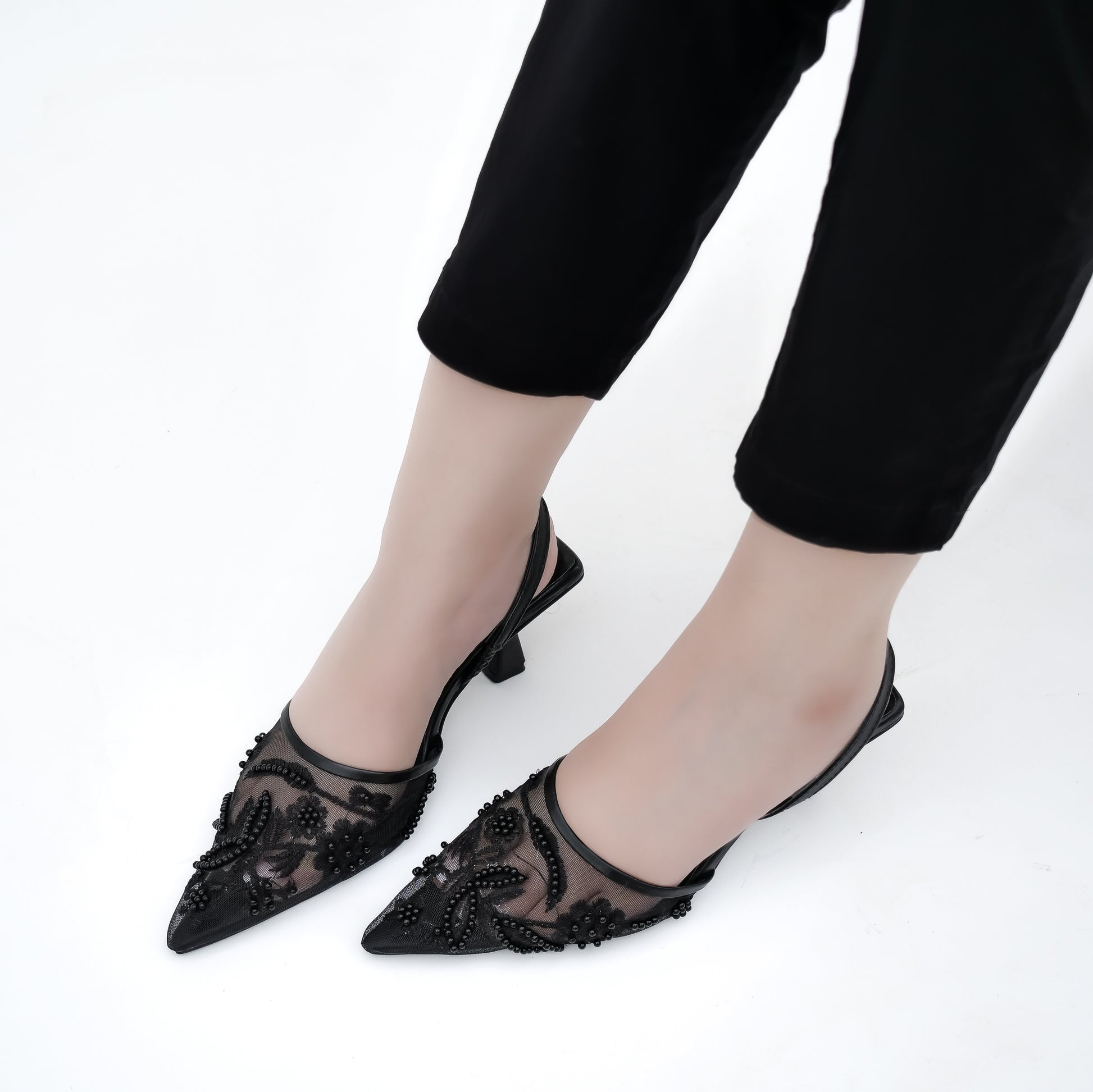 Wren Pearl Embroidery Black
