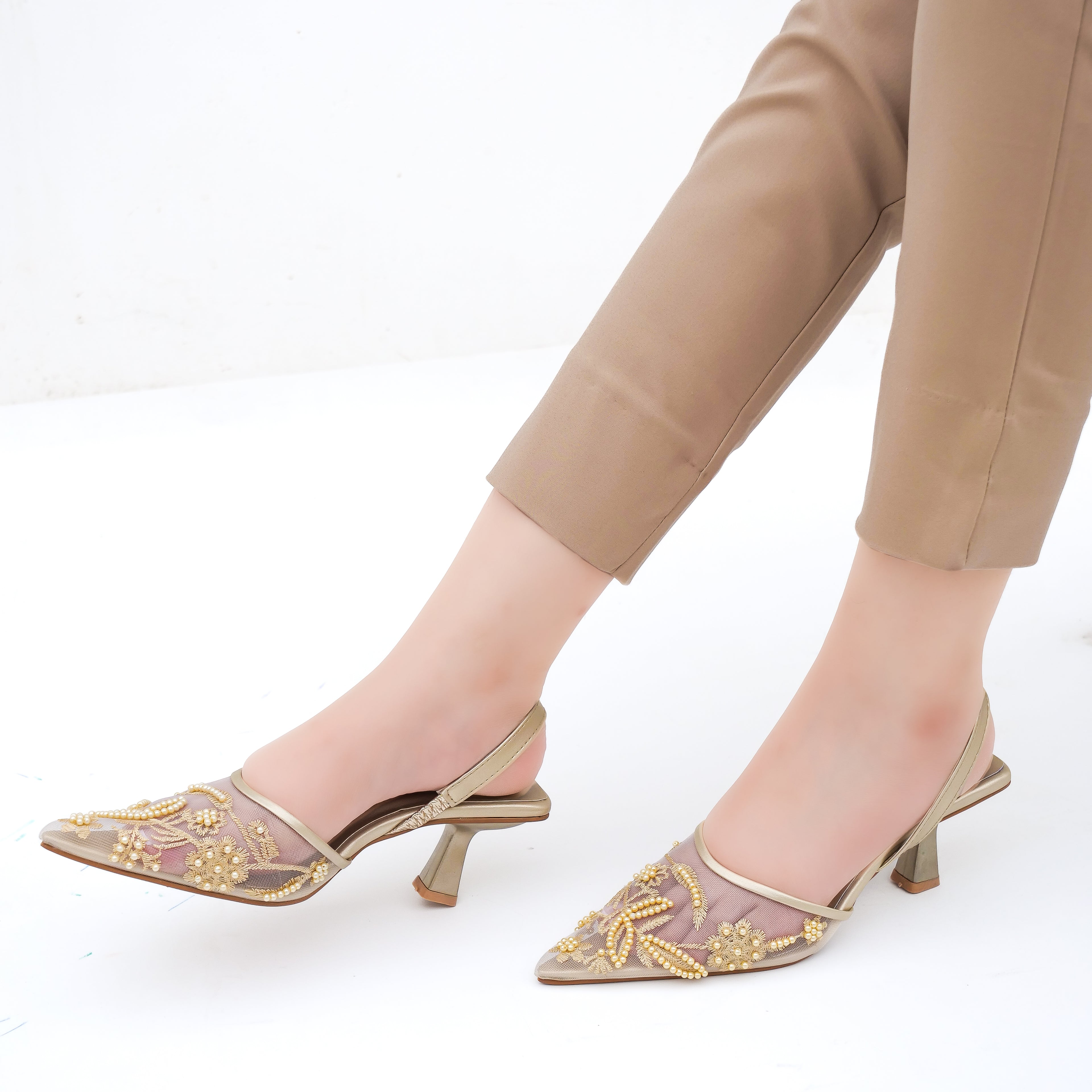 Wren Pearl Embroidery - Golden