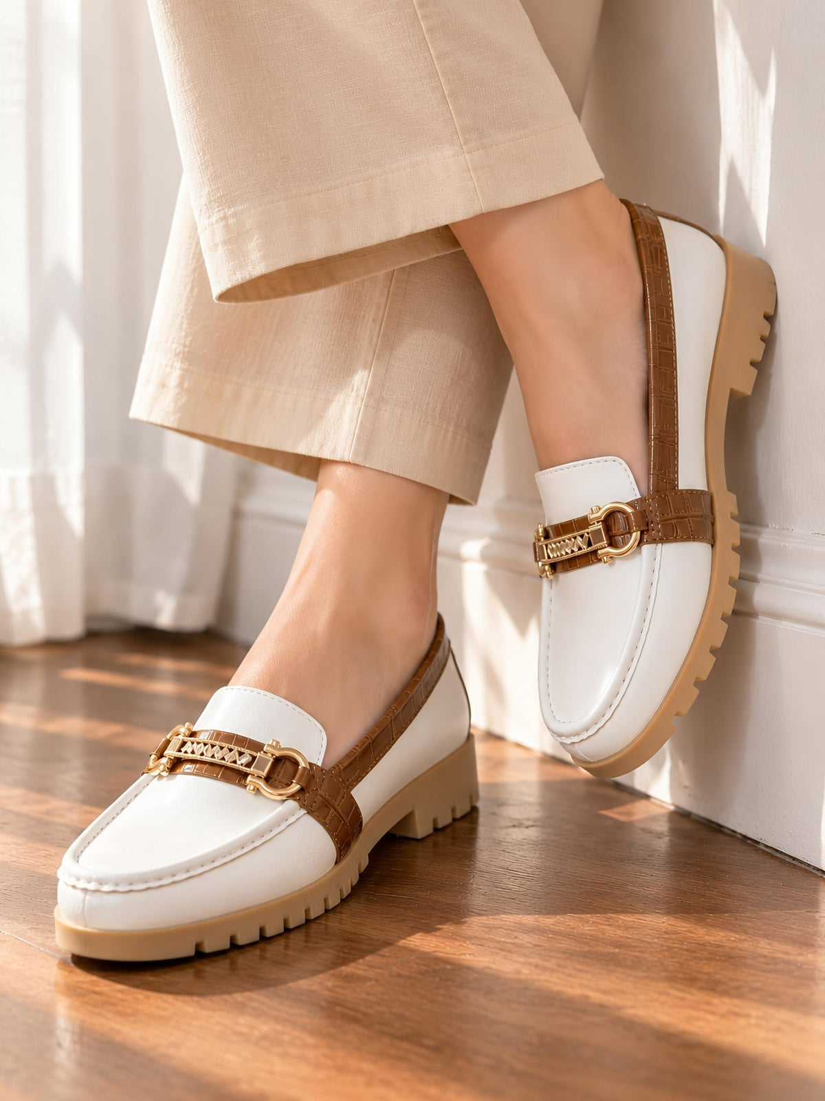 Aria Contrast Loafers